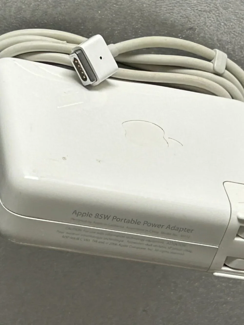 Original APPLE A1172 85W MagSafe Portable Power Adapter Used Tested Good